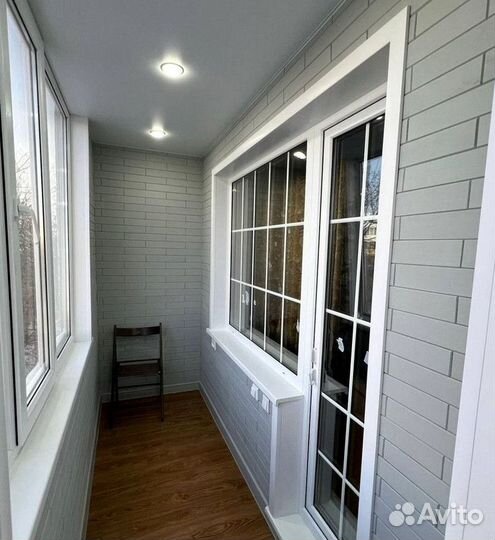 Остекление балконов под ключ