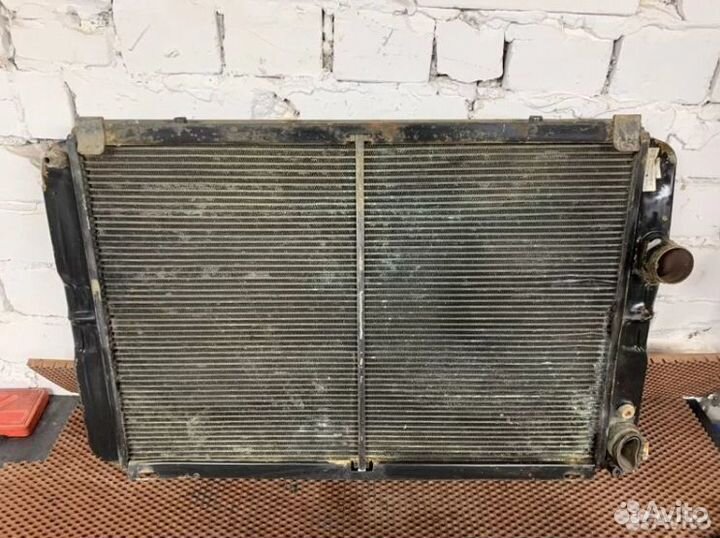 Радиатор на UAZ Patriot (Авторазборка)