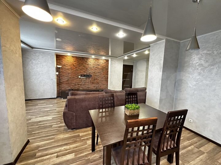 3-к. квартира, 92 м², 2/16 эт.