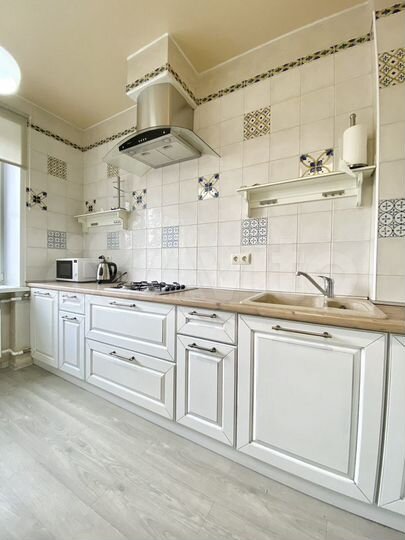 3-к. квартира, 90 м², 3/5 эт.