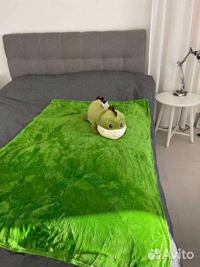 Мягкая игрушка дракон с пледом