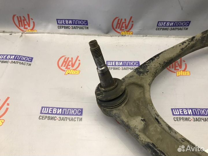 Рычаг верхний, передний, правый Cadillac Escalade