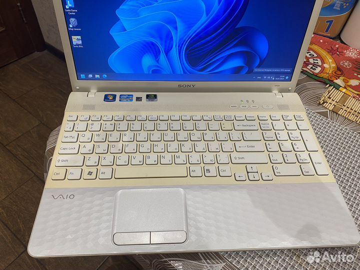 Ноутбук sony vaio PCG-71811V