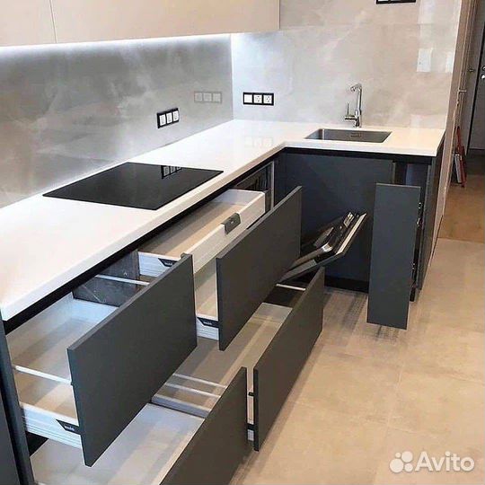 Кухонный гарнитур угловой