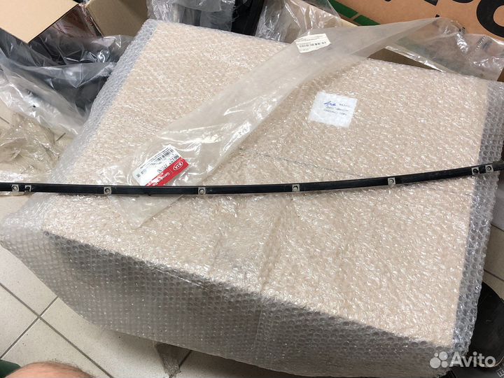 Молдинг лобового стеклаkia ceed