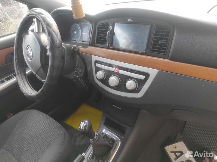 На разбор Лифан салона