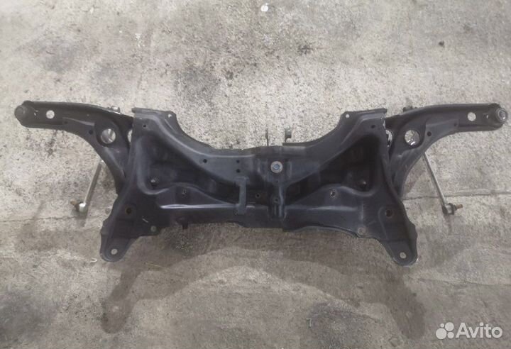 Балка под двс toyota yaris ncp90
