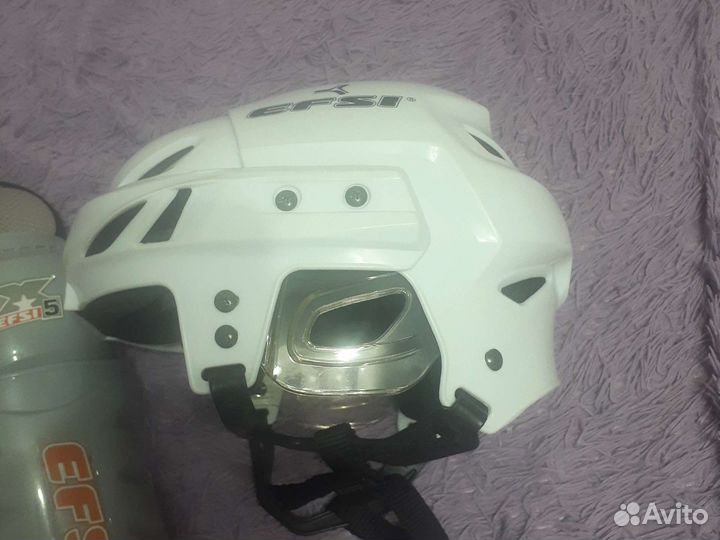 Шлем хоккейный