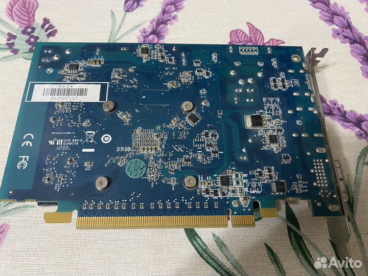 Видеокарта Amd redeon hd 7700