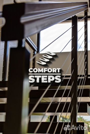 Обшивка лестницы дубом цельноламельным