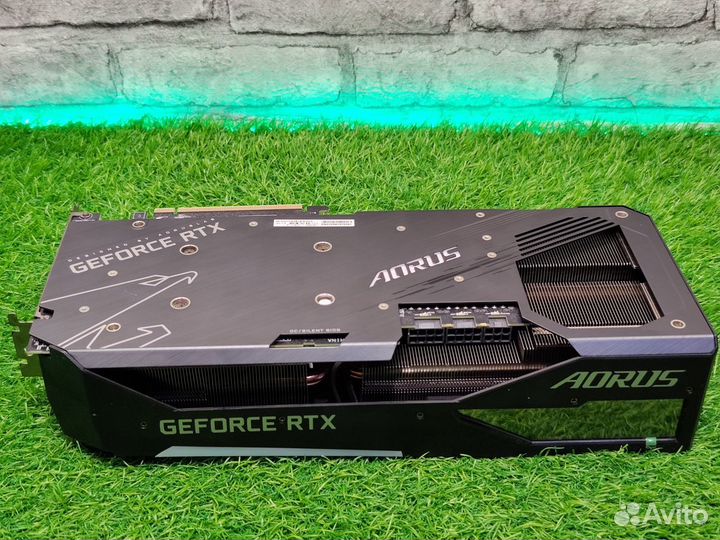 Видеокарта gigabyte GeForce RTX 3070 Ti aorus mast