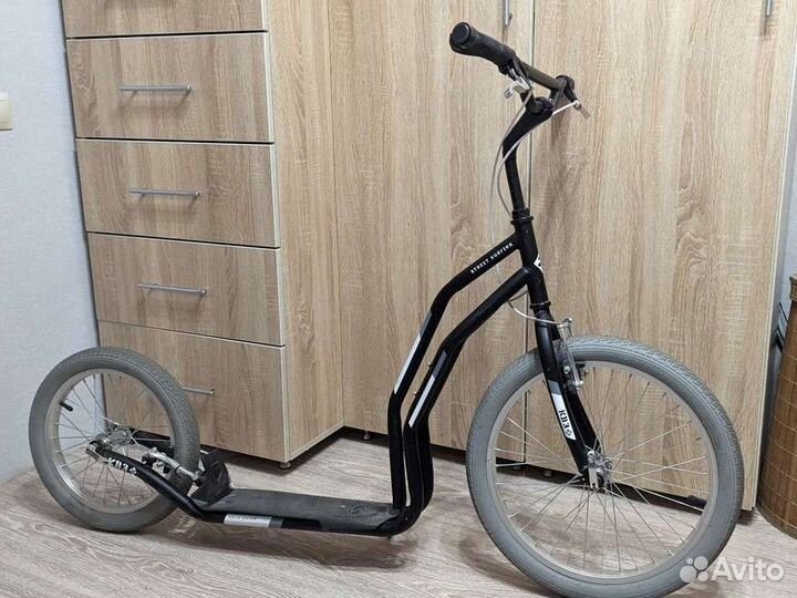 Самокат взрослый с большими колесами