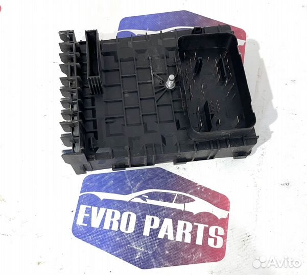 Блок предохранителей Audi Skoda Volkswagen