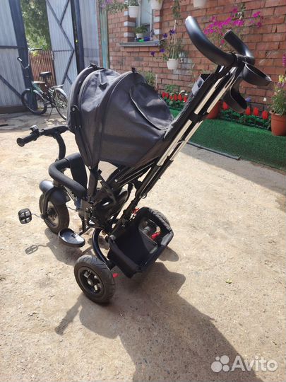 Трехколесный велосипед