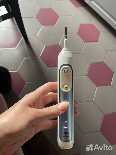 Зубная щетка oral b