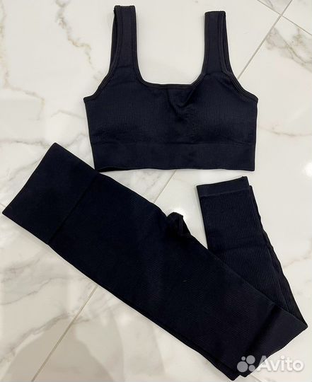 Спортивный костюм новый