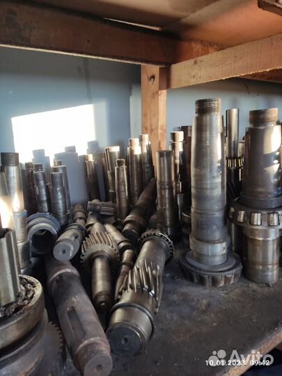 Редукторы, двигатели, приводы, тали, запчасти