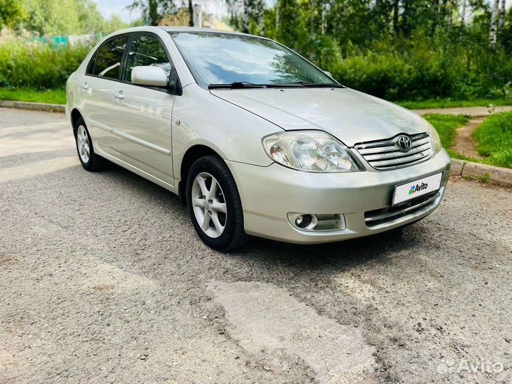 Toyota Corolla, 2004