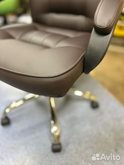 Компьютерное кресло