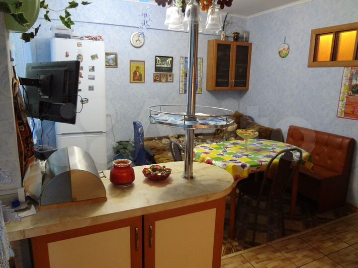 3-к. квартира, 60 м², 2/5 эт.