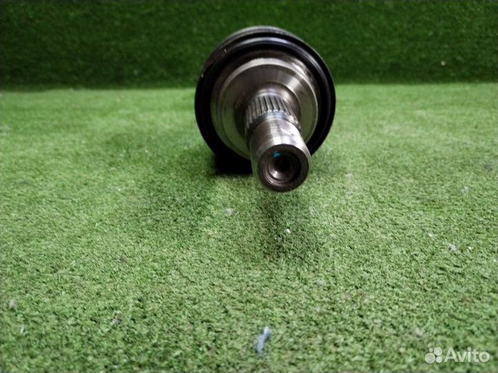 Привод (полуось) передний Toyota Land Cruiser