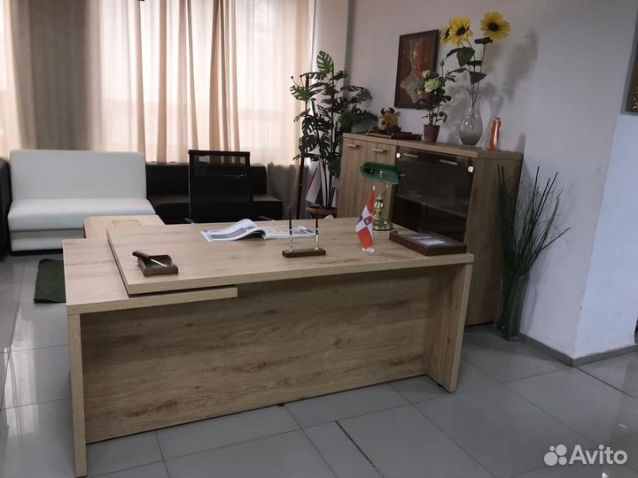 Компьютерный стол новый