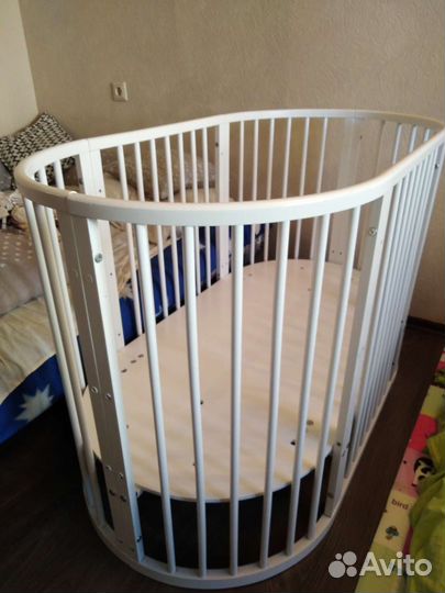 Детская кроватка трансформер с маятником, массив