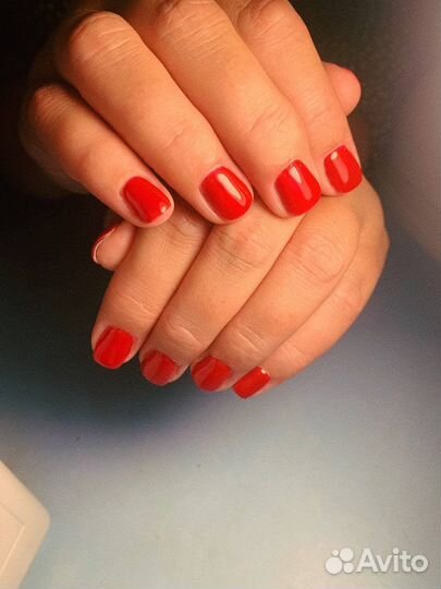 Начинающий мастер маникюра