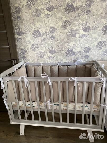 Детская кровать для новорожденных серая