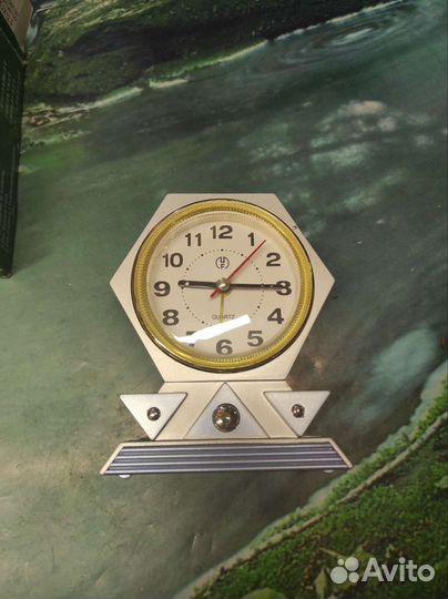 Часы кварц