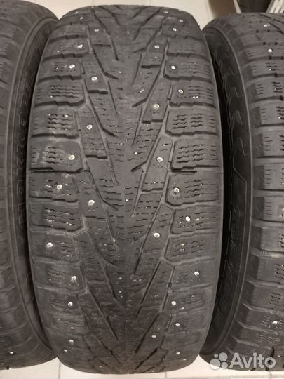 Nokian Tyres Hakkapeliitta 7 SUV 235/60 R18 107T