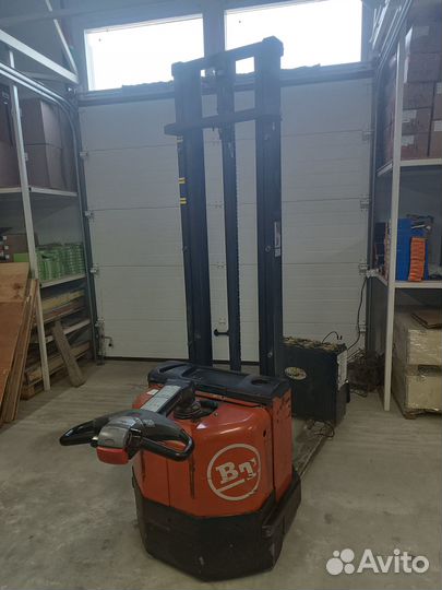 Вилочный погрузчик эллектрический