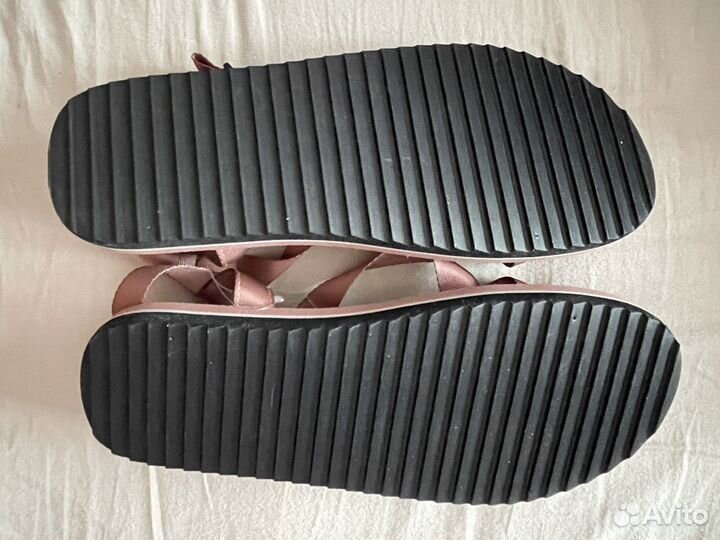 Сандалии женские 40 размер