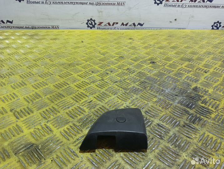 Заглушка стойки зеркала правая Man Tgs Tgx