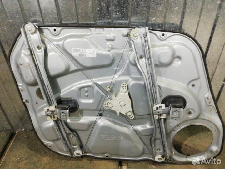 Стеклоподъемник передний правый Hyundai I30