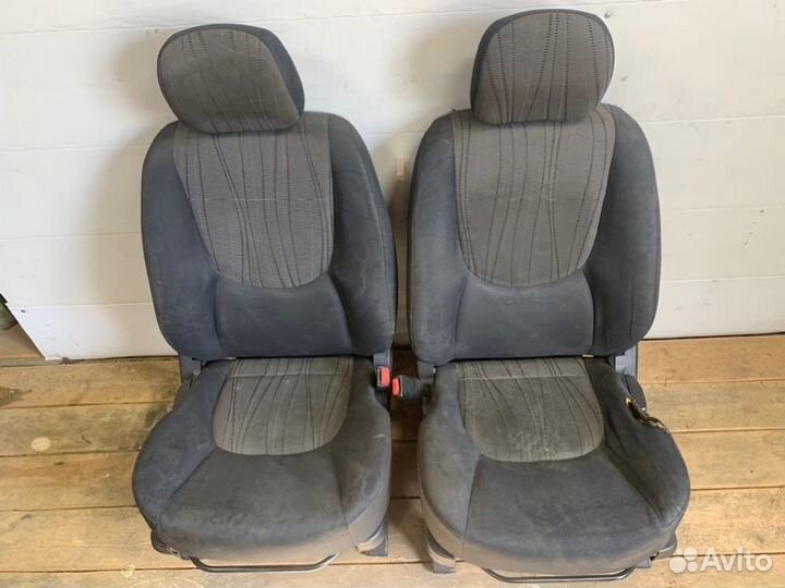 Сиденье переднее Hyundai Matrix 1 Рестайлинг 2 GL