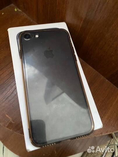 iPhone 7, 32 ГБ
