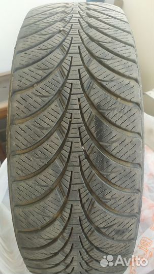 Goodyear UltraGrip Ice 225/65 R17