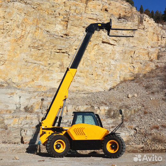 Телескопический погрузчик Quadtrac TH735, 2022