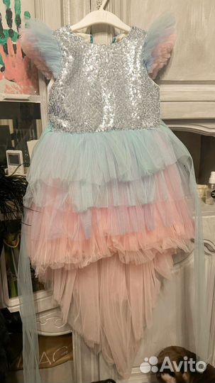 Платье для девочки нарядное