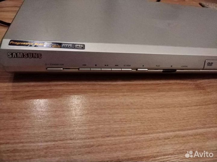 DVD плеер Samsung