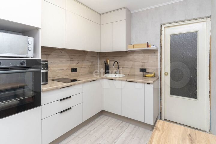 3-к. квартира, 67,3 м², 1/9 эт.