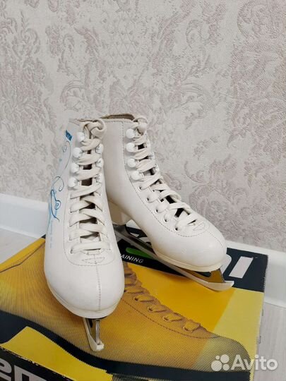 Коньки для фигурного катания детские