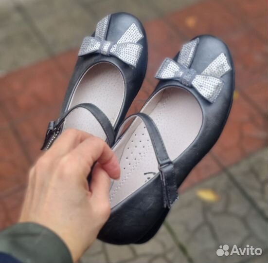 Новые нарядные туфли для девочки р.31