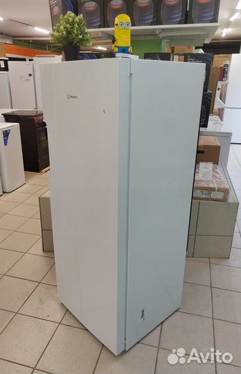 Морозильный шкаф Indesit DSZ 4150