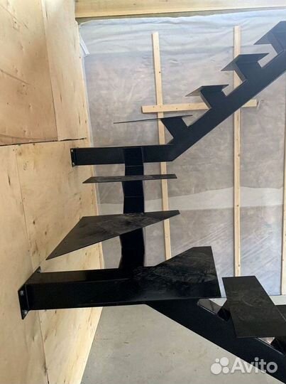 Изготовление лестниц из металлокаркаса межэтажная