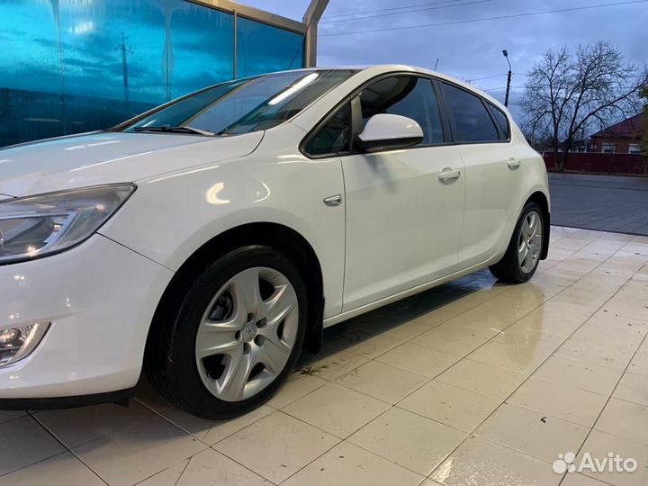 Opel Astra 1.6 AT, 2012, 212 000 км