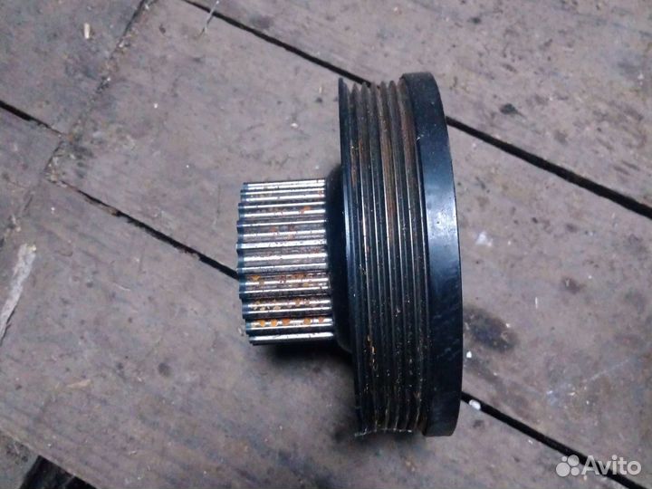 Volkswagen passat b6 шкив коленвала