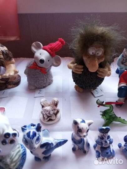 Статуэтки,сувениры, копилки