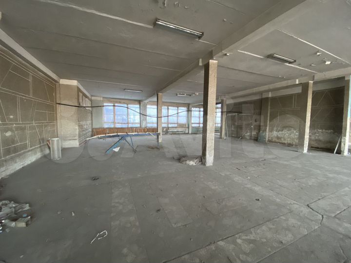 Торговое / производство / склад, красная линия от